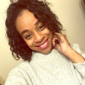 Meet your Posher, Jasmine